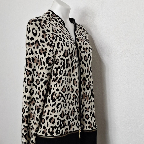 Chico's Preppy Convertible Length Animal Print Academia Cardigan Sweater Size M - Picture 10 of 16